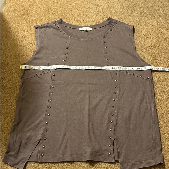 Studded Sleeveless Tee Womens Size M - Picture 6 of 6